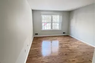 15 Hanover Square, Middlesex, NJ 08846 - Photo 10