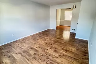 15 Hanover Square, Middlesex, NJ 08846 - Photo 18