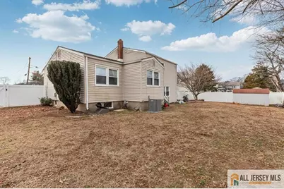 19 Lonsdale Drive, South Plainfield, NJ 07080 - Photo 4