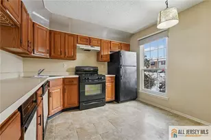8 Marsh Ct, Lawrence Township, NJ 08648 - Photo 12
