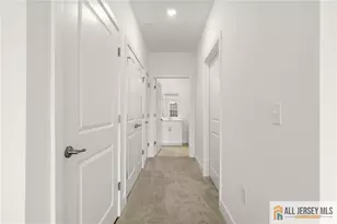 27205 Radford Ct, Monroe Township, NJ 08831 - Photo 20