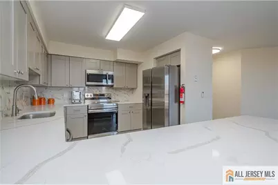 30 S Adelaide Avenue #4K, Highland Park, NJ 08904 - Photo 6