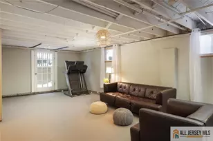 25 Beverly Ct, Metuchen, NJ 08840 - Photo 22