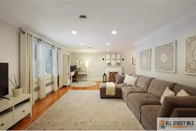 25 Beverly Court, Metuchen, NJ 08840 - Photo 6