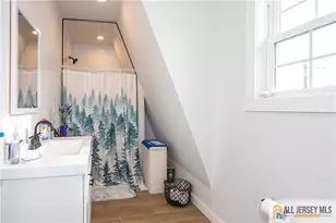 27 S 2nd St, Fords, NJ 08863 - Photo 26