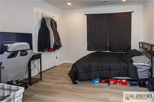 27 S 2nd St, Fords, NJ 08863 - Photo 28