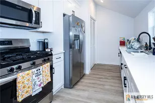 27 S 2nd St, Fords, NJ 08863 - Photo 18