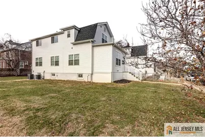 27 S 2nd Street, Fords, NJ 08863 - Photo 4