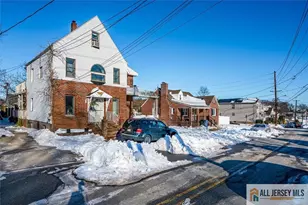 12 E William St, Fords, NJ 08863 - Photo 2