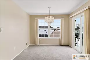 17 Dorchester Dr, Monroe Township, NJ 08831 - Photo 12