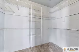 17 Dorchester Dr, Monroe Township, NJ 08831 - Photo 20