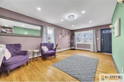 165 Crescent Avenue, Woodbridge Township, NJ 07095 - Photo 2