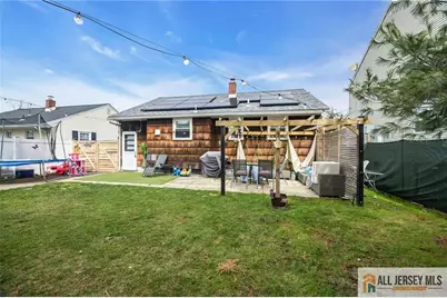 165 Crescent Avenue, Woodbridge Township, NJ 07095 - Photo 24