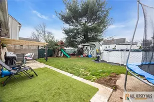 165 Crescent Ave, Woodbridge Township, NJ 07095 - Photo 26