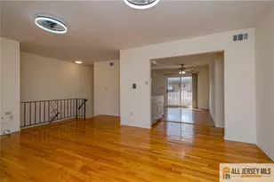161 Evergreen Rd, Edison, NJ 08837 - Photo 4