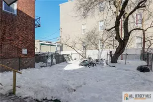 344 Market St, Perth Amboy, NJ 08861 - Photo 28