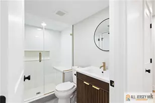 401 Tillman St, Raritan, NJ 08869 - Photo 12