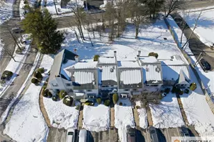 303 Maplecrest Rd, Edison, NJ 08820 - Photo 38