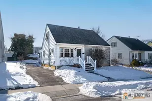 15 Ida St, Sayreville, NJ 08872 - Photo 2