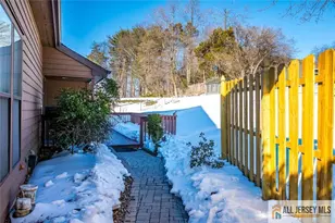 37 Giggleswick Way, Edison, NJ 08820 - Photo 6