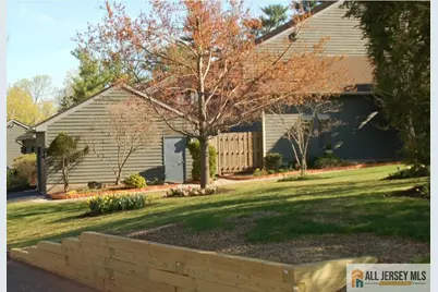 37 Giggleswick Way #37, Edison, NJ 08820 - Photo 4
