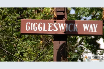 37 Giggleswick Way #37, Edison, NJ 08820 - Photo 2