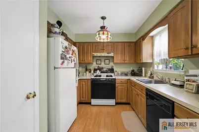 26 Peachtree Lane, Jamesburg, NJ 08831 - Photo 10