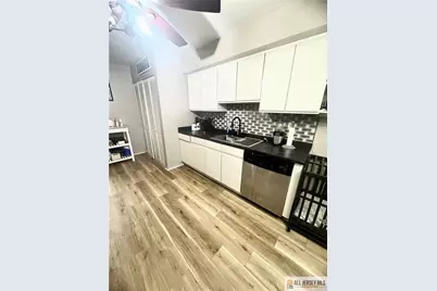 106 Edison Glen Terrace #106, Edison, NJ 08837 - Photo 6