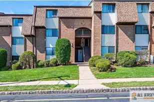 106 Edison Glen Terrace, Edison, NJ 08837 - Photo 1