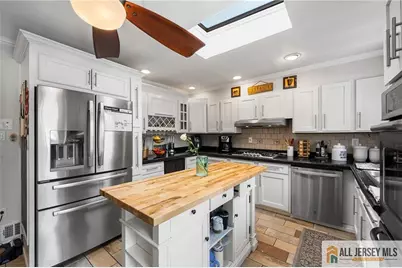 15 New Dover Avenue, Colonia, NJ 07067 - Photo 10