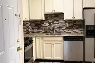 834 Cricket Ln, Woodbridge Township, NJ 07095 - Photo 10