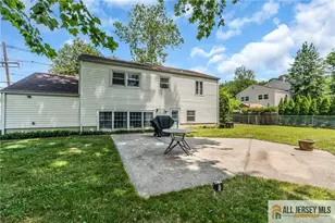 499 Old Stage Rd, Spotswood, NJ 08884 - Photo 4