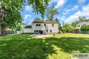 499 Old Stage Rd, Spotswood, NJ 08884 - Photo 10