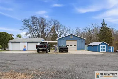 251 Matchaponix Avenue, Monroe Township, NJ 08831 - Photo 44
