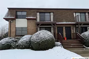 1302 N Oaks Blvd, North Brunswick Township, NJ 08902 - Photo 2