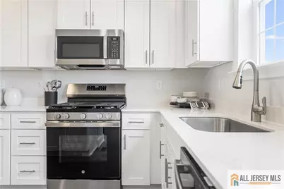 102 Fred Clark Drive, Pennington, NJ 08534 - Photo 4