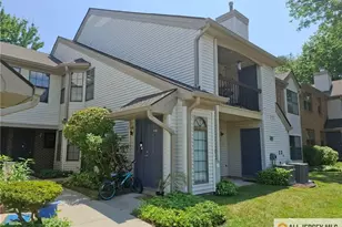 1209 Harbor Club Dr, Sayreville, NJ 08859 - Photo 2