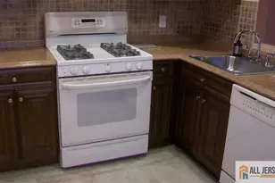 1209 Harbor Club Dr, Sayreville, NJ 08859 - Photo 2