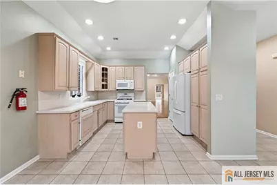 31 Whitehall Road, Monroe Township, NJ 08831 - Photo 12