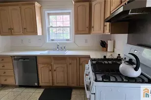 10 North Dr, East Brunswick Township, NJ 08816 - Photo 16