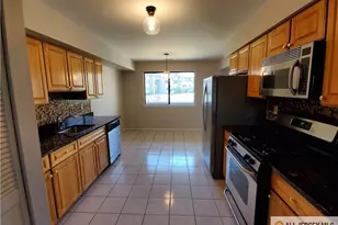 1606 Edison Glen Terrace, Edison, NJ 08837 - Photo 2