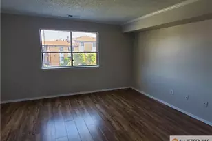 1606 Edison Glen Terrace, Edison, NJ 08837 - Photo 6