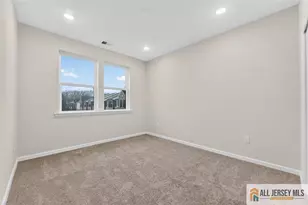 505 Sadie Cir, New Brunswick, NJ 08901 - Photo 20