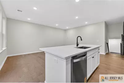 505 Sadie Circle, New Brunswick, NJ 08901 - Photo 6
