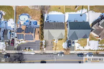 628 New Dover Road, Colonia, NJ 07067 - Photo 4