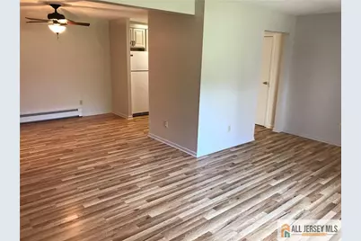 819 Cricket Lane, Woodbridge Township, NJ 07095 - Photo 4