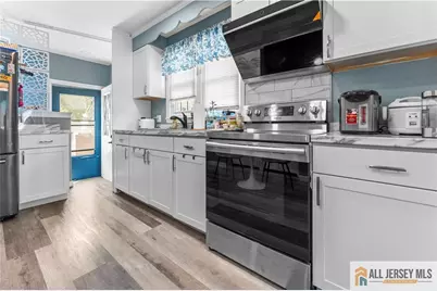 4 Burnham Road, East Brunswick Township, NJ 08816 - Photo 8