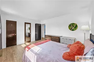 10 Wilkens Dr, Piscataway Township, NJ 08854 - Photo 18