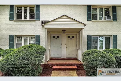 28 B Garfield Park #2802, Edison, NJ 08837 - Photo 1