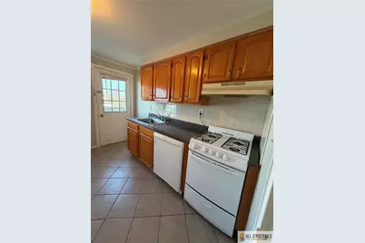 28 Garfield Park #2802, Edison, NJ 08837 - Photo 4